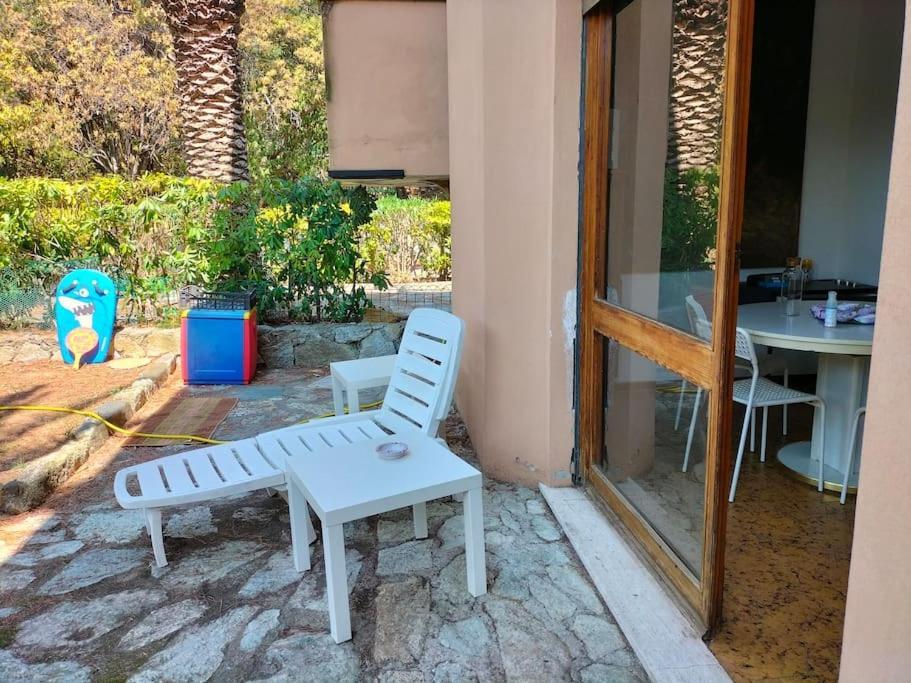 Casa Con Giardino: Варацце Экстерьер фото