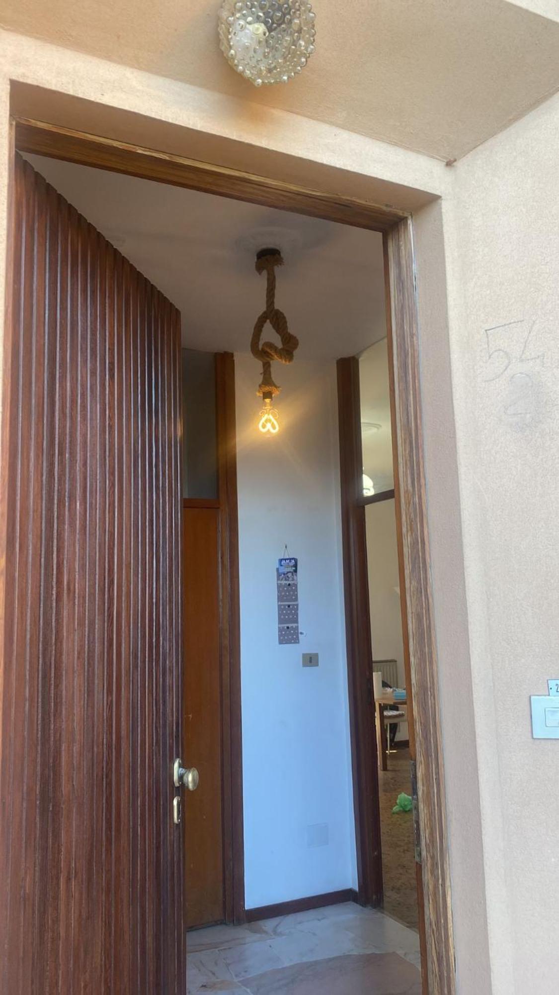 Casa Con Giardino: Варацце Экстерьер фото